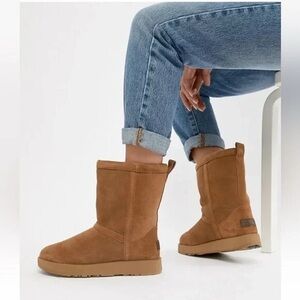 UGG Classic Tan Winter Boots